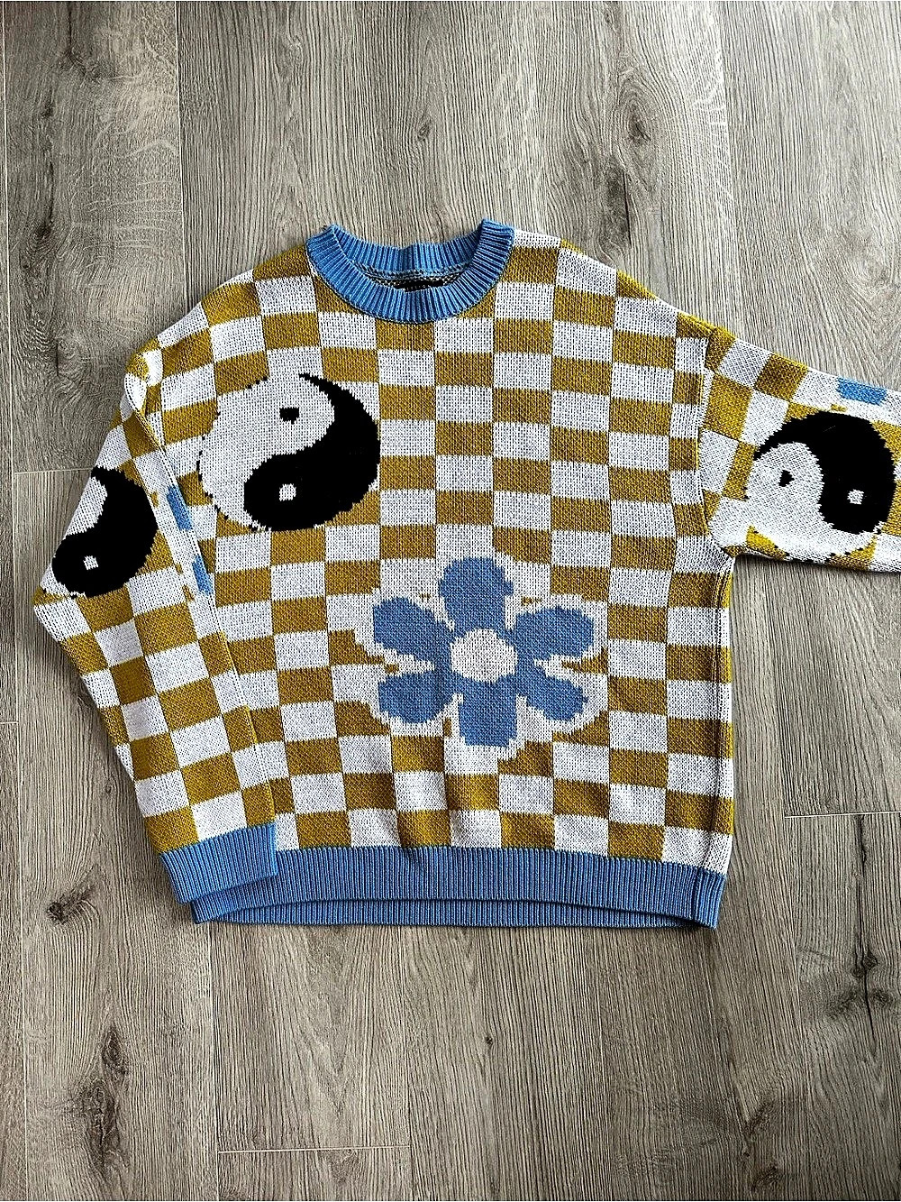 ASOS DESIGN Yin Yang Flower Checkerboard Oversized Knit Sweater M Skater